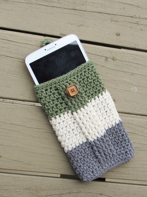 Customizable Tablet Case, Free Crochet Pattern for Father's Day